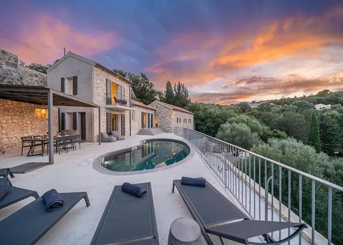 Villa Nonna, 1800S House Renovated In 2023