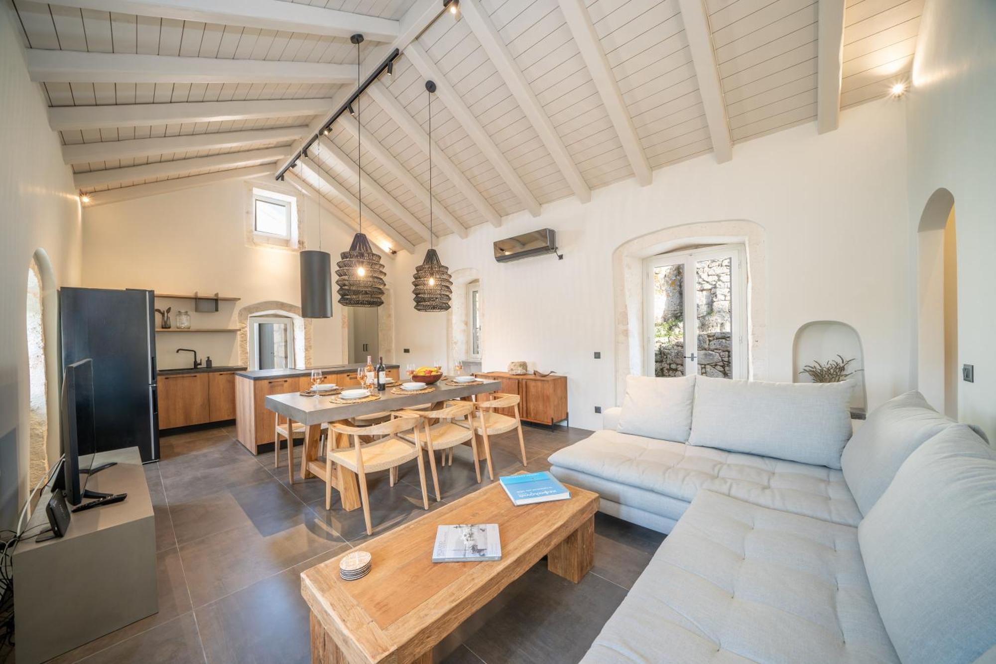 Nonna, 1800s House Renovated In 2023 Villa